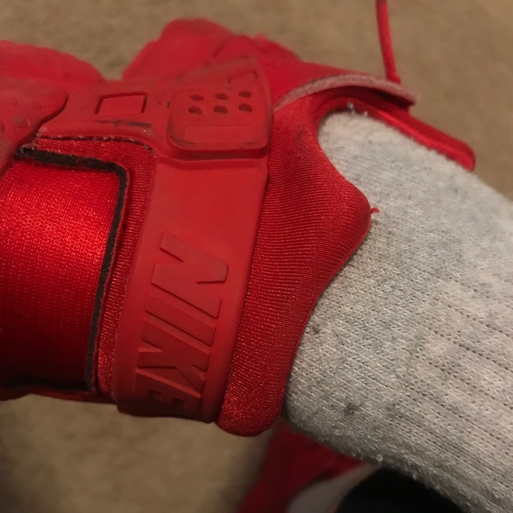 Red Huraches - Picture 11 of 11